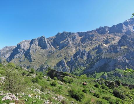 Valdepino y Traviesa de la Jastia desde Angón