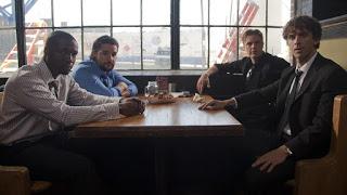 ACTIVIDADES CRIMINALES (Criminal Activities) (USA, 2015) Thriller, Negro, Comedia