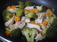 Brócoli con pollo asado