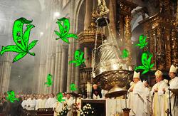 Traviesos monaguillos ponen marihuana en incensario gigante de Santiago de Compostela