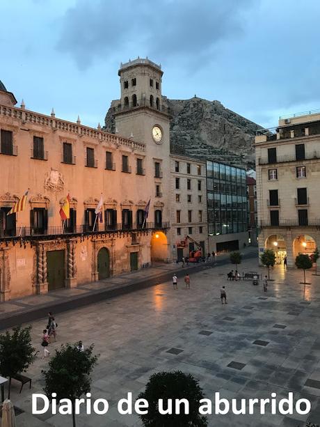 Un caldero en la isla de Tabarca y otras aventuras alicantinas