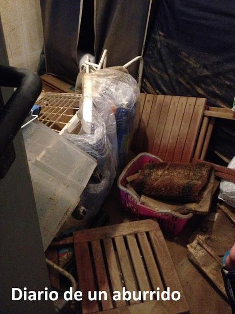 Sobre inundaciones, lodos y aguas hediondas. Fin de año en Manilva Sobre inundaciones, lodos y aguas hediondas. Fin de año en Manilva