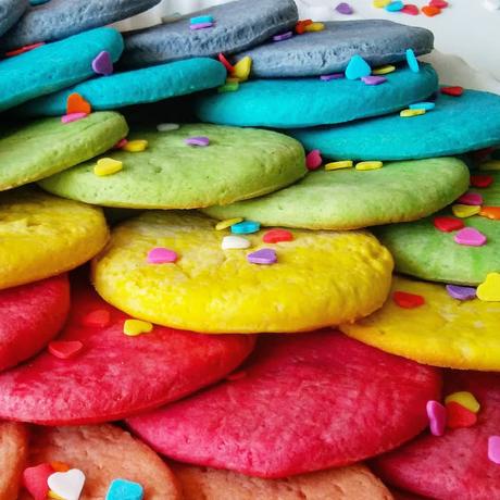Rainbow cookies: Galletas para celebrar el Orgullo Gay Rainbow cookies: Galletas para celebrar el Orgullo Gay