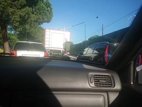 RESIDUOS SIN RECOGER, LAS FRONTERAS Y FALTA DE MANTENIMIENTO EN CALLES.