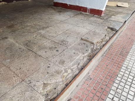 RESIDUOS SIN RECOGER, LAS FRONTERAS Y FALTA DE MANTENIMIENTO EN CALLES.