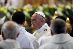 El Papa Francisco advierte que el cambio climático y el consumo desenfrenado de la humanidad nos llevará al Apocalipsis papa-francisco-humanidad-apocalipsis