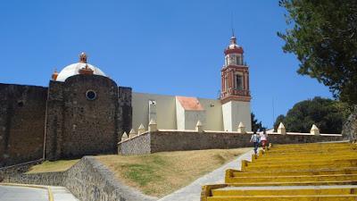 CONSTRUYEN OBRAS DE CARÁCTER TURÍSTICO EN AYAPANGO Y PAPALOTLA