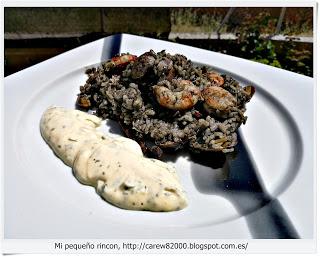 Paella de arroz negro