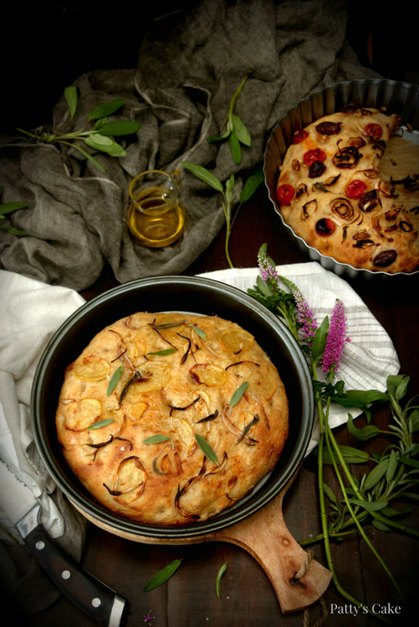 Focaccia de patata, cebolla y salvia con harina integral, una cena diferente Focaccia de patata, cebolla y salvia con harina integral, una cena diferente