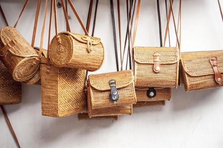 En Tendencia Bolsos de Mimbre, Rafia y Madera