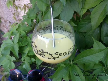 Piña colada con Escritora Viajera Piña colada con Escritora Viajera