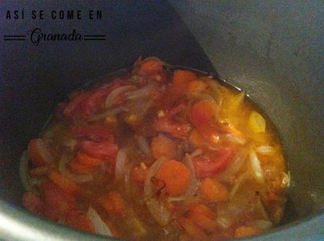 Codillo de cerdo en salsa Codillo de cerdo en salsa