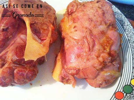 Codillo de cerdo en salsa Codillo de cerdo en salsa