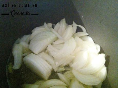 Codillo de cerdo en salsa Codillo de cerdo en salsa