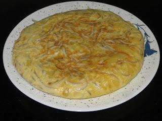 TORTILLA DE PATATAS CON GULAS