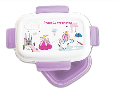 En el parque, en la playa, en los viajes En el parque, en la playa, en los viajes