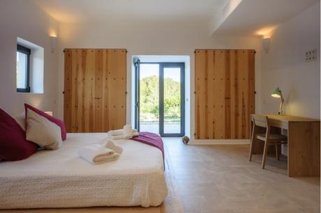 villa vacaciones ibiza villa alquiler ibiza estilo mediterráneo decoración mediterránea decoración ibiza decoración blanco madera   