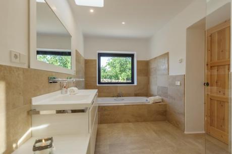 villa vacaciones ibiza villa alquiler ibiza estilo mediterráneo decoración mediterránea decoración ibiza decoración blanco madera   