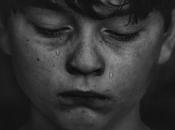 Sufrir estrés extremo niñez tóxico para