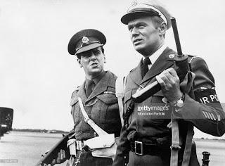 ATRACO EN LAS NUBES (Prize of gold, A) (USA, 1955) Intriga, acción, aventuras (grandes robos)