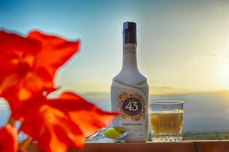 Probando el Licor 43 Orochata (proyecto BOPKI)