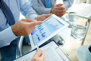 ¿CÓMO HACER UNA BUENA COMPARACIÓN DE PRÉSTAMOS Y CRÉDITOS? ¿CÓMO HACER UNA BUENA COMPARACIÓN DE PRÉSTAMOS Y CRÉDITOS?