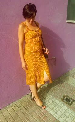 Cómo combinar un vestido mostaza? Ideas de complementos y maquillaje - Paperblog Cómo combinar un vestido mostaza? Ideas de complementos y maquillaje - Paperblog