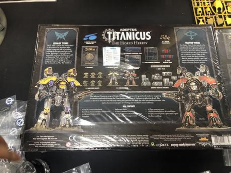 Imágenes y detalles extra de la caja de Adeptus Titanicus