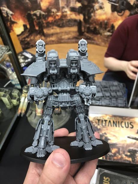 Imágenes y detalles extra de la caja de Adeptus Titanicus