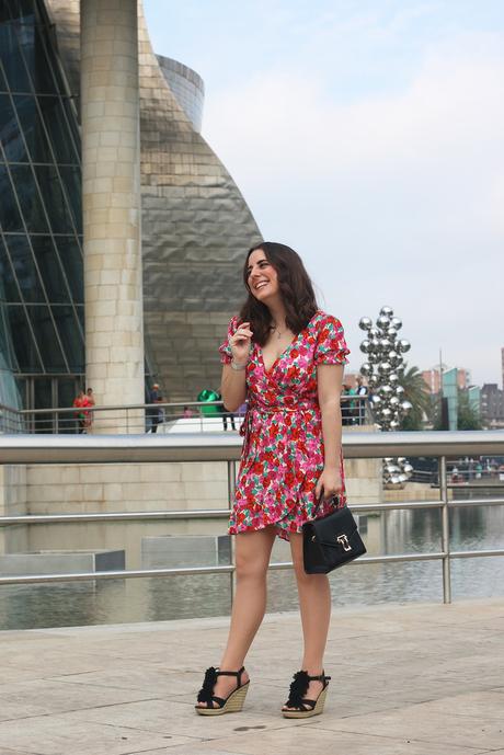 Vestido rosa de flores para verano