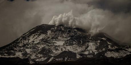 Onemi declaró alerta amarilla por actividad del volcán Nevados de Chillán Onemi declaró alerta amarilla por actividad del volcán Nevados de Chillán