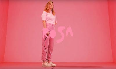 Penny Necklace: Estrena Rosa, segundo vídeo de su serie cromática