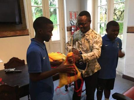 Visita a la casa cultural de Angola en Salvador de Bahía (Brasil)