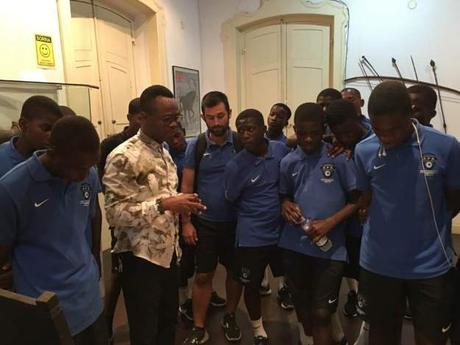 Visita a la casa cultural de Angola en Salvador de Bahía (Brasil)