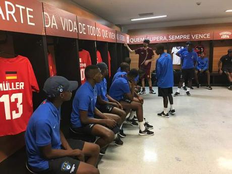 Visita de la Escuela de Fútbol Base AFA Angola al Estadio Arena Fonte Nova Visita de la Escuela de Fútbol Base AFA Angola al Estadio Arena Fonte Nova