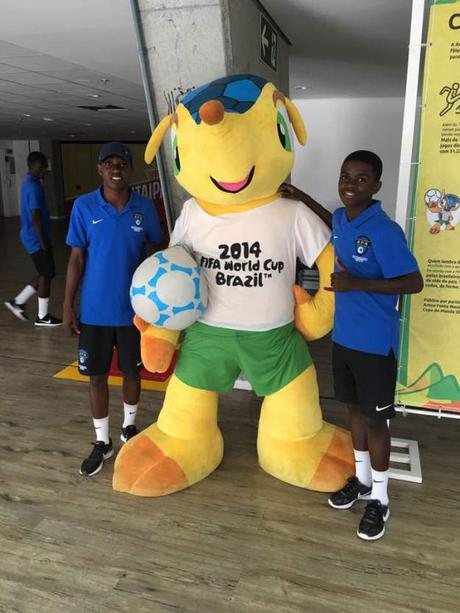 Visita de la Escuela de Fútbol Base AFA Angola al Estadio Arena Fonte Nova Visita de la Escuela de Fútbol Base AFA Angola al Estadio Arena Fonte Nova