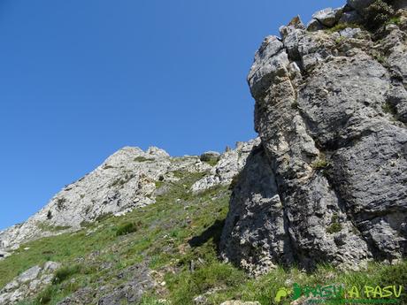 Camino a lo alto de la Sierra de Caranga