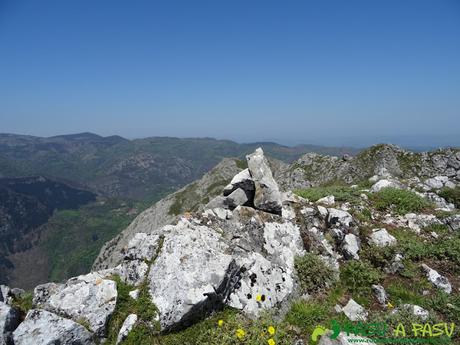 Cima del Cuetu Mar en la Sierra de Caranga