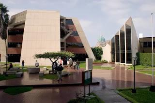 Maestría en Derecho canónico con mención en derecho eclesiástico en Lima. Universidad Católica San José