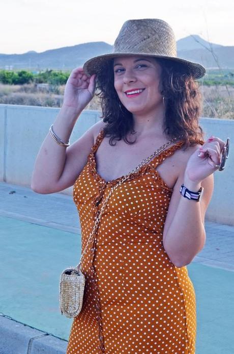 Vestido mostaza de lunares Vestido mostaza de lunares