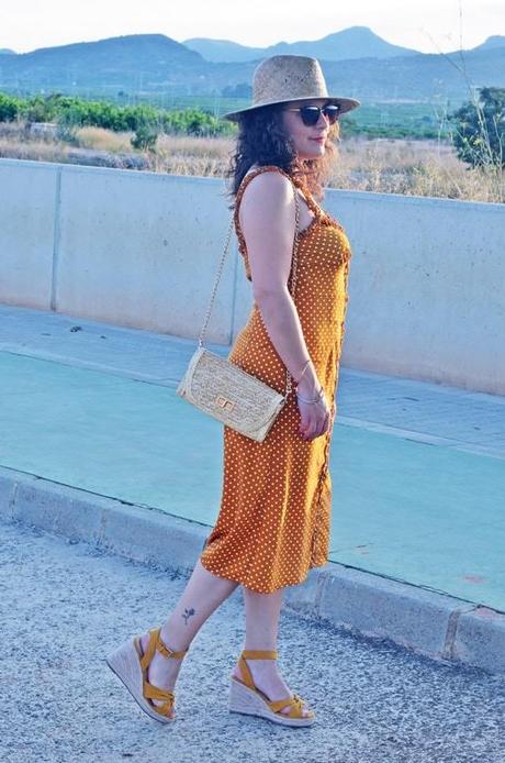 Vestido mostaza de lunares Vestido mostaza de lunares
