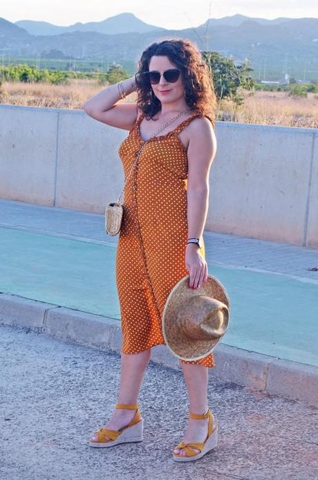 Vestido mostaza de lunares Vestido mostaza de lunares