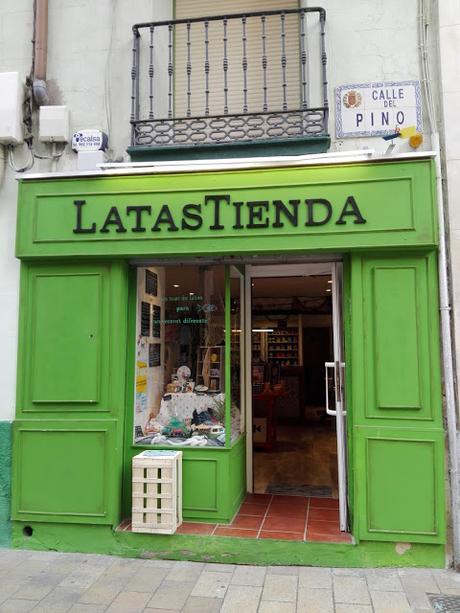 BLOGSSIPGIRL TE PRESENTA: LATASTIENDA, SABORES ENLATADOS QUE TRANSPORTAN A ZONAS COSTERAS