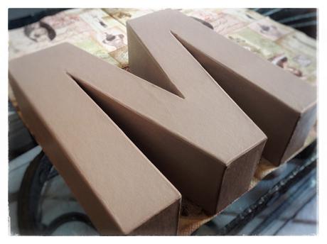 Letras decoradas con decopauge y scrap