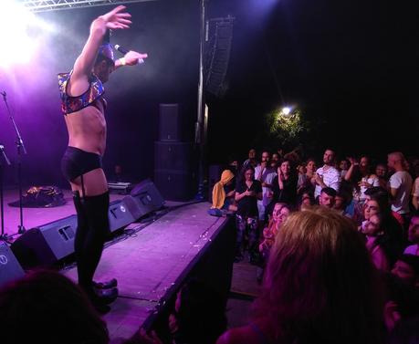 Rodrigo Cuevas, culta innovación y trasgresión musical – Josan Fame, reivindicación surrealista. Rodrigo Cuevas, culta innovación y trasgresión musical – Josan Fame, reivindicación surrealista.