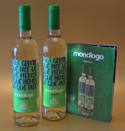 Probando el vino blanco Monólogo Verdejo D.O. Rueda (proyecto de TESTAMUS)
