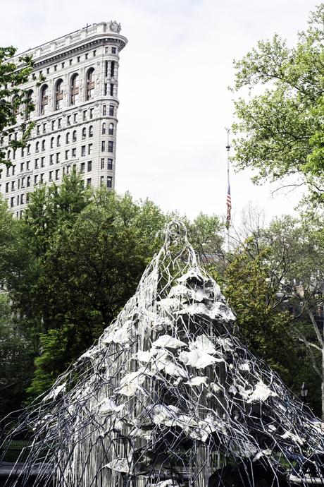 Te presentamos a Diana Al Hadid, la artista siria residente en Brooklyn