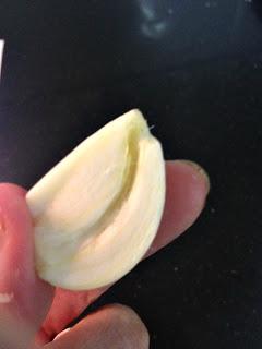 GAZPACHO DE CEREZAS, TOMATE Y ALMENDRA