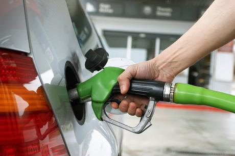 Bajas tímidas en precios del gasoil, la gasolina y el gas