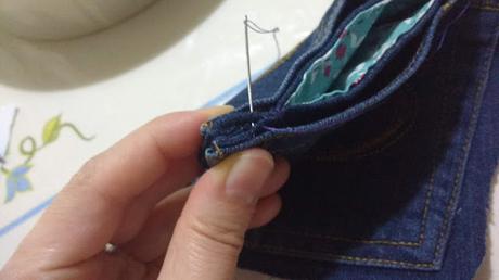 Diy: como convertir unos bolsillos vaqueros en un neceser